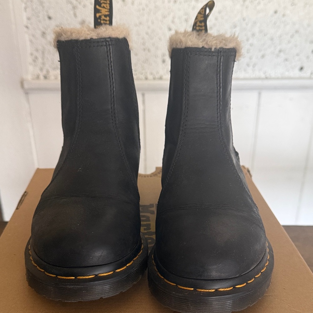 Dr. Martens 2976 Lenore Black Chelsea Boots - Picture 4 of 5